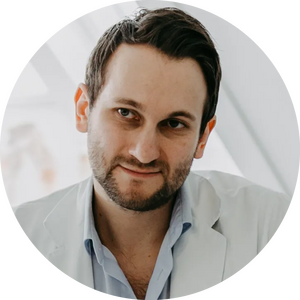 Dr. Matthias KARASEK